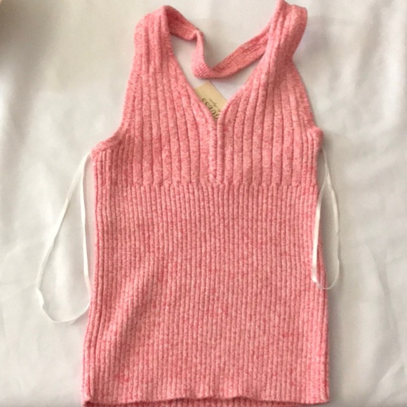NEW GUESS Sleeveless Halter V-Neck Sweater - Picture 2 of 3